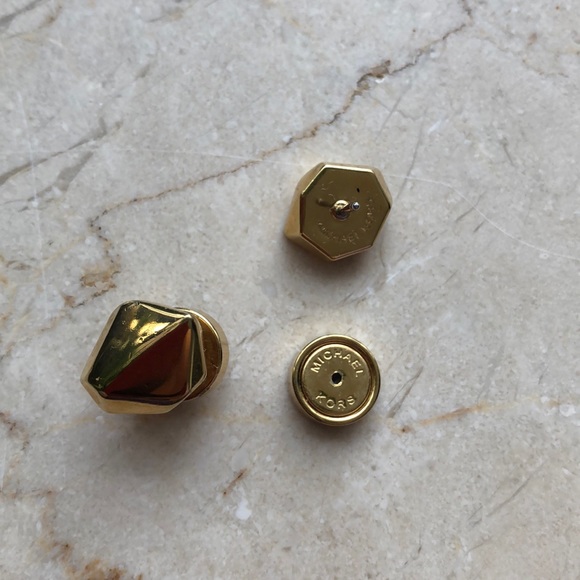 Michael Kors studs geometric earrings - Picture 2 of 4